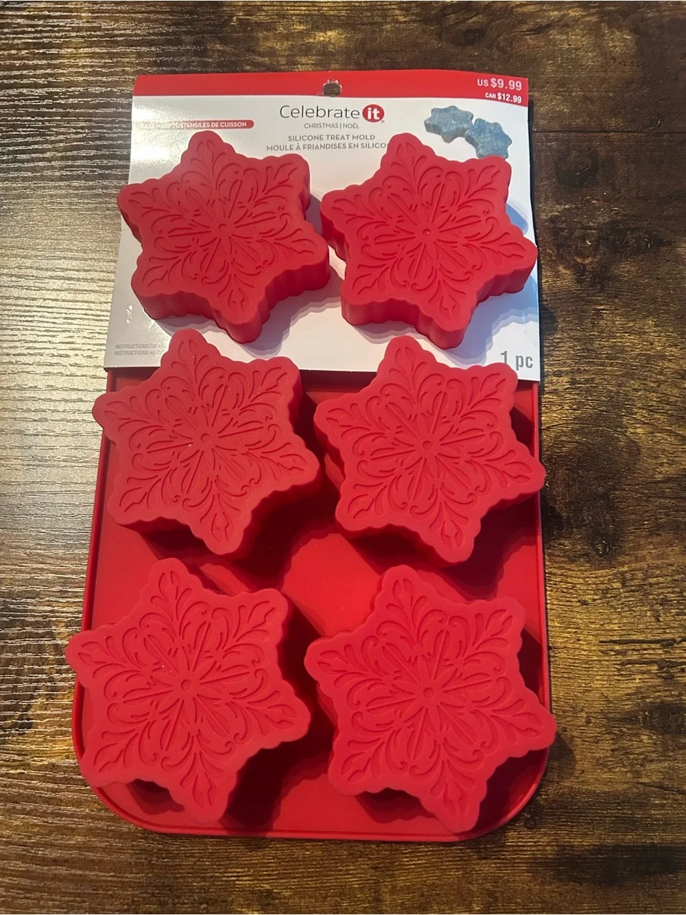 Celebrate It Red Snowflake Silicone Treat Tray - 6 Cavities - Picture 1 of 6